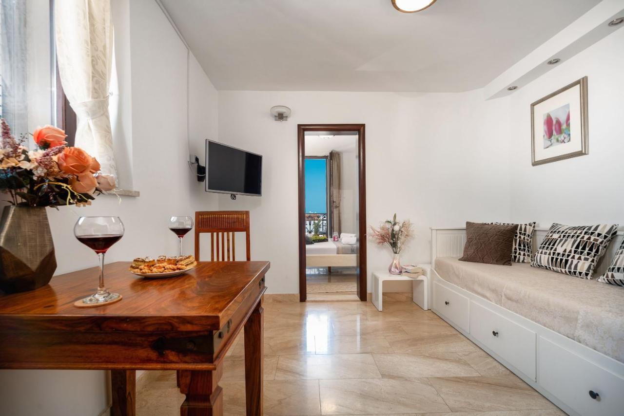 Kaštela Luxury Apartments Perko מראה חיצוני תמונה